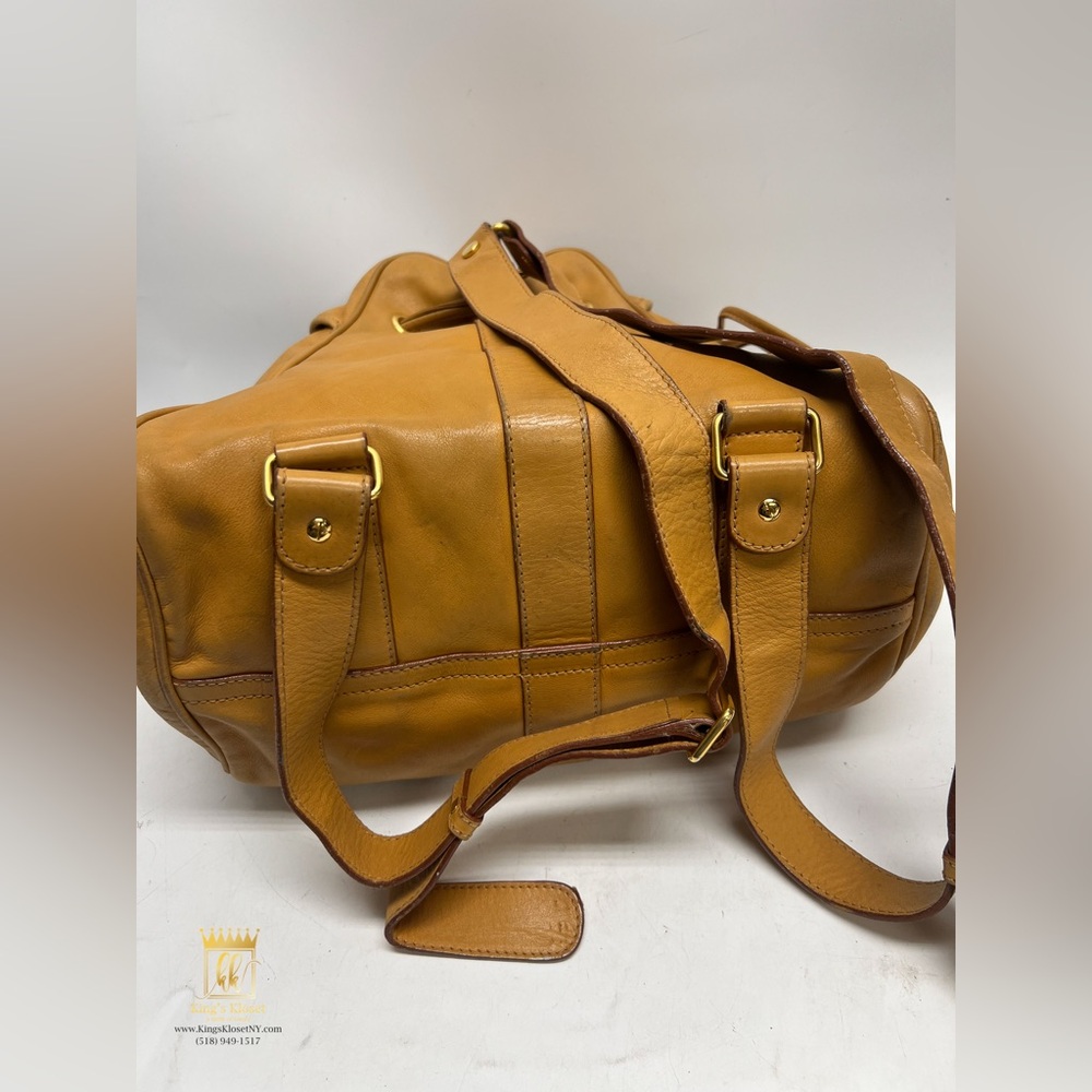 Gucci drawstring leather backpack - image 5